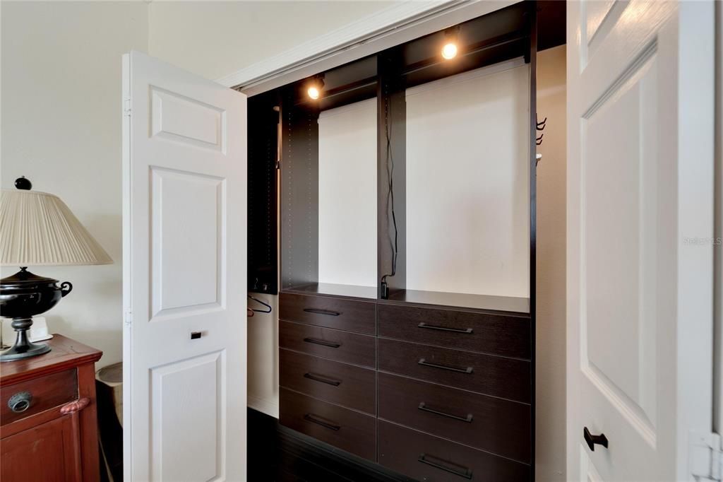 For Sale: $447,400 (3 beds, 2 baths, 1848 Square Feet)