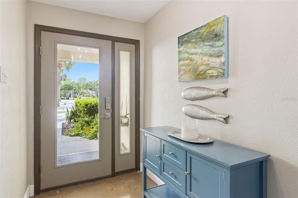 En Venta: $774,900 (3 camas, 2 baños, 2309 Pies cuadrados)