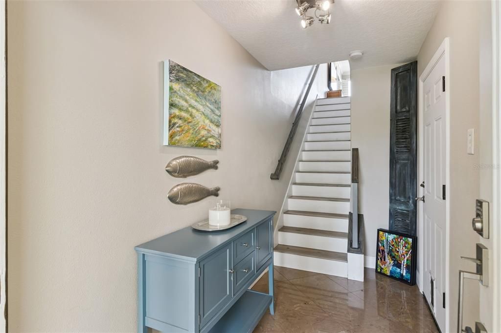 En Venta: $774,900 (3 camas, 2 baños, 2309 Pies cuadrados)