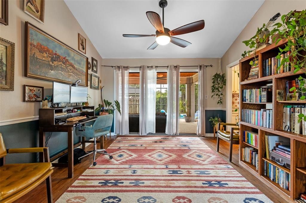 En Venta: $474,900 (3 camas, 3 baños, 2207 Pies cuadrados)