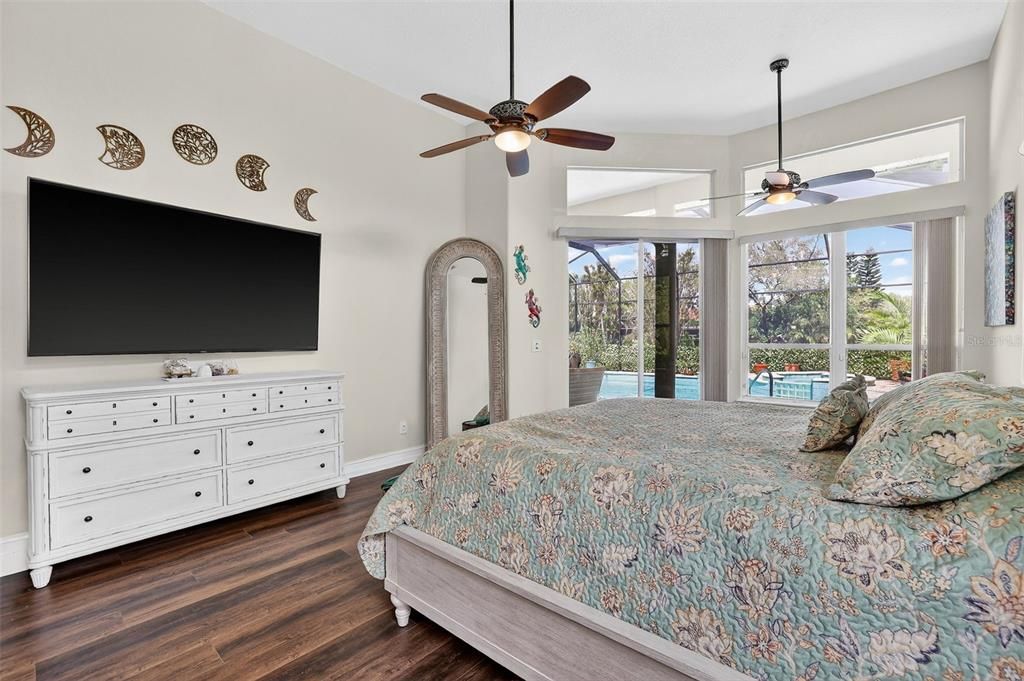 For Sale: $1,595,000 (4 beds, 3 baths, 3549 Square Feet)