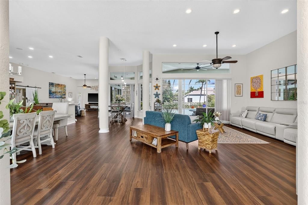 For Sale: $1,595,000 (4 beds, 3 baths, 3549 Square Feet)