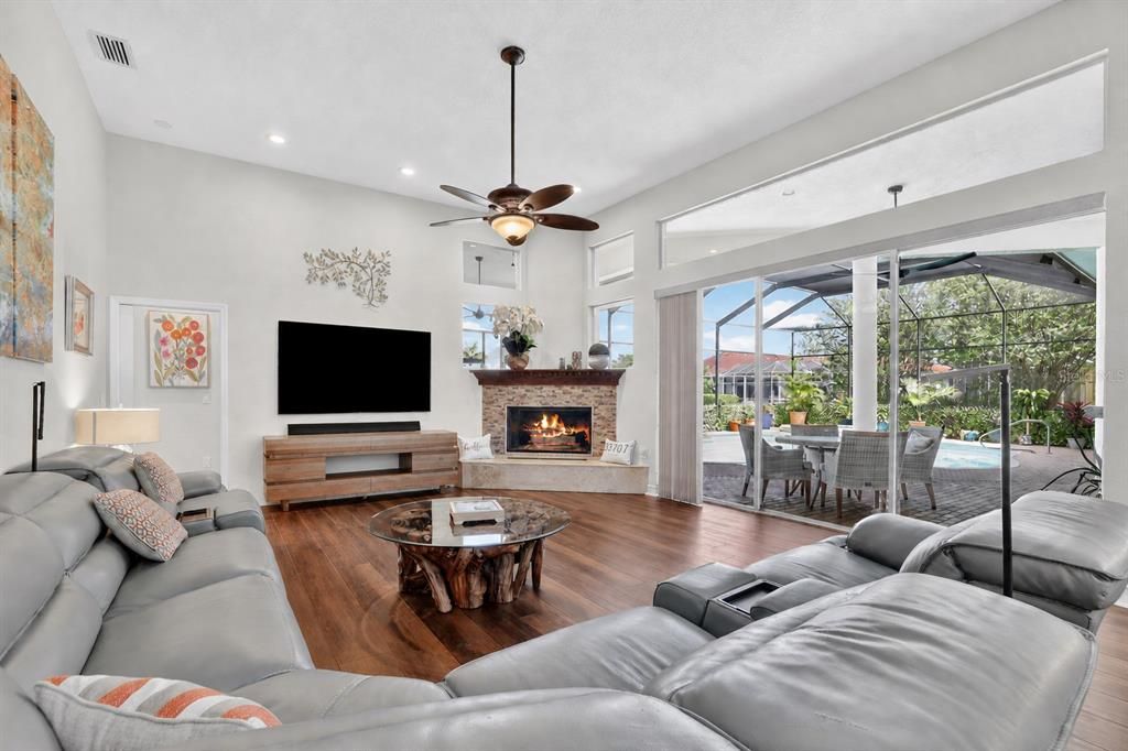 For Sale: $1,595,000 (4 beds, 3 baths, 3549 Square Feet)