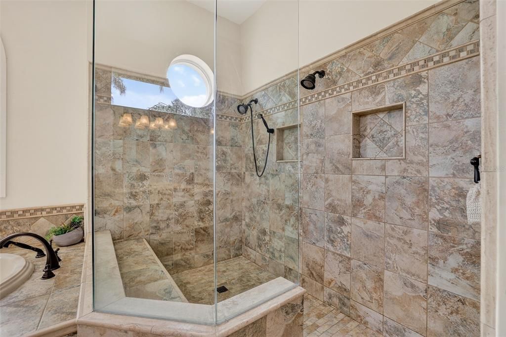 For Sale: $1,595,000 (4 beds, 3 baths, 3549 Square Feet)