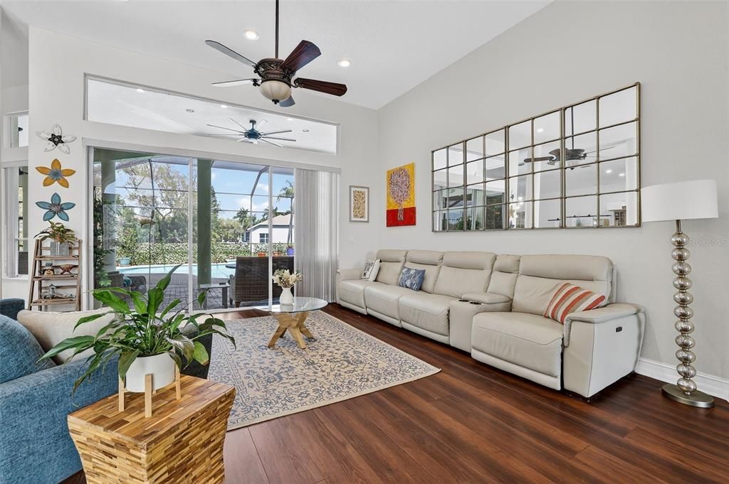 For Sale: $1,595,000 (4 beds, 3 baths, 3549 Square Feet)