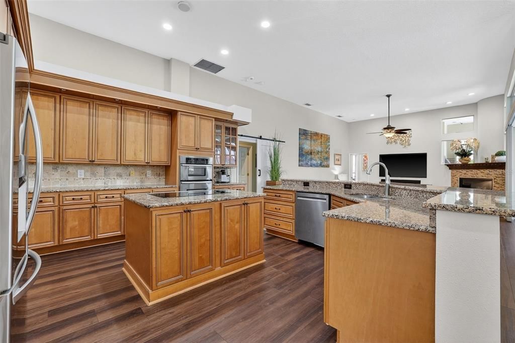 For Sale: $1,595,000 (4 beds, 3 baths, 3549 Square Feet)