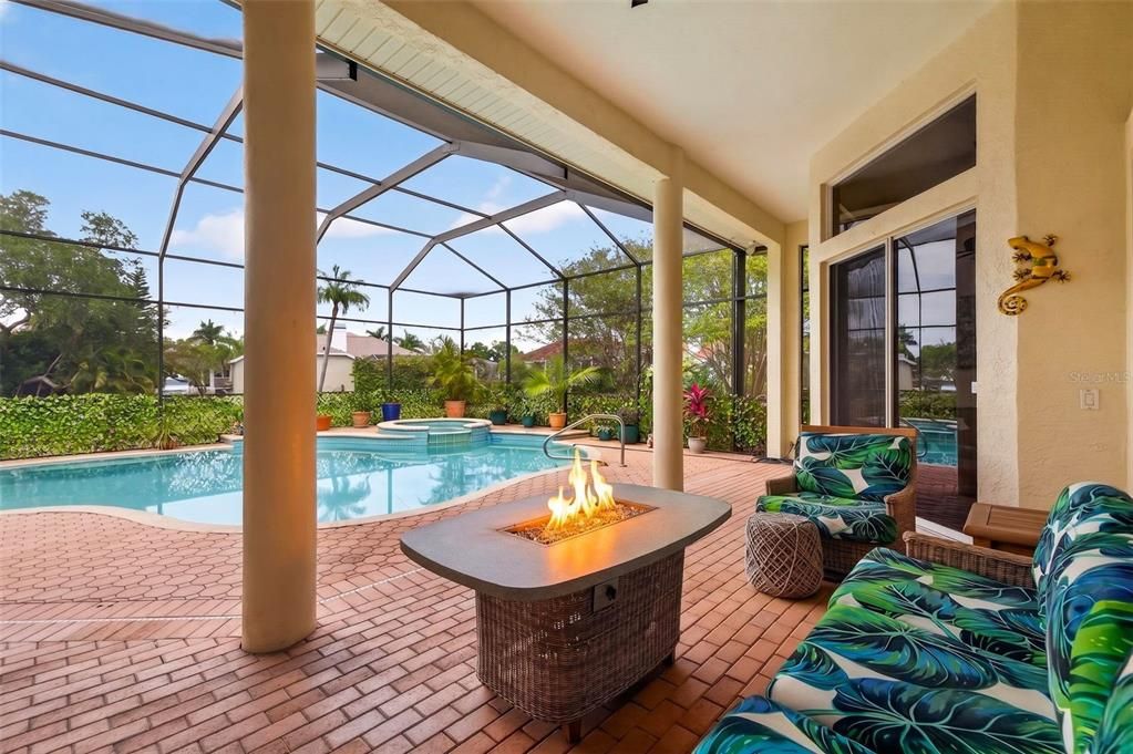 For Sale: $1,595,000 (4 beds, 3 baths, 3549 Square Feet)