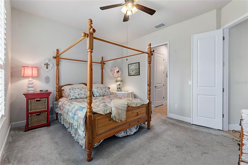 На продажу: $343,000 (2 спален, 2 ванн, 1510 Квадратных фут)