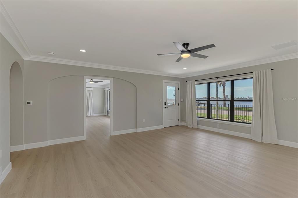 For Sale: $1,300,000 (3 beds, 2 baths, 1656 Square Feet)