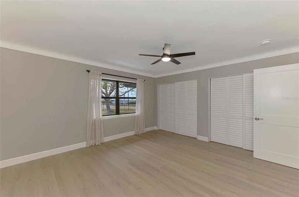 For Sale: $1,300,000 (3 beds, 2 baths, 1656 Square Feet)