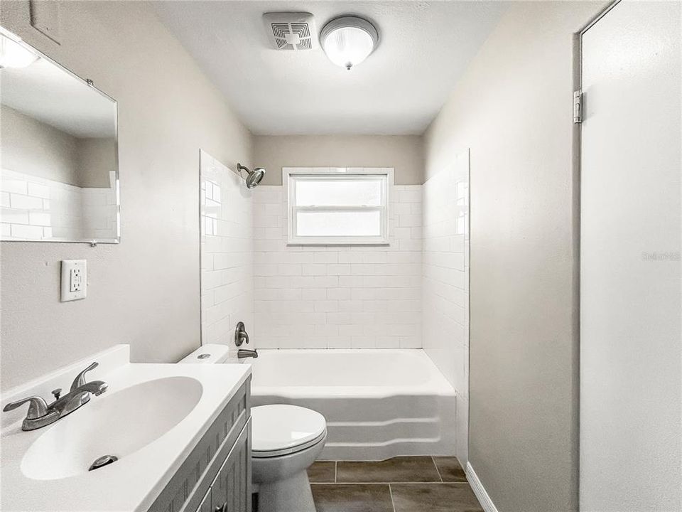 Active With Contract: $263,900 (4 beds, 2 baths, 1296 Square Feet)