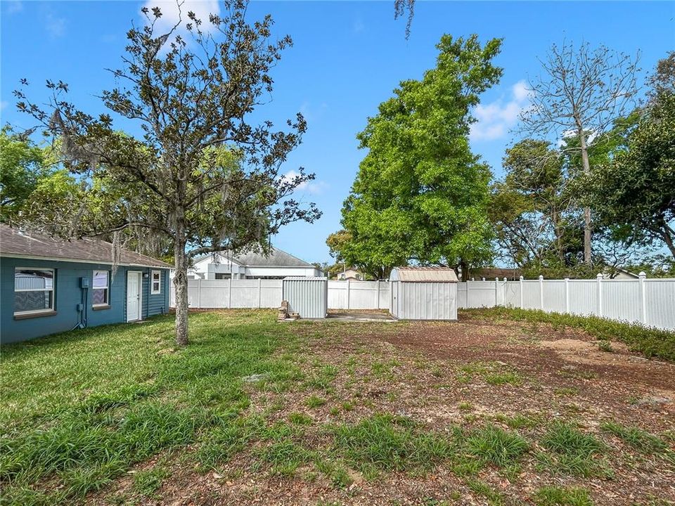 Active With Contract: $263,900 (4 beds, 2 baths, 1296 Square Feet)