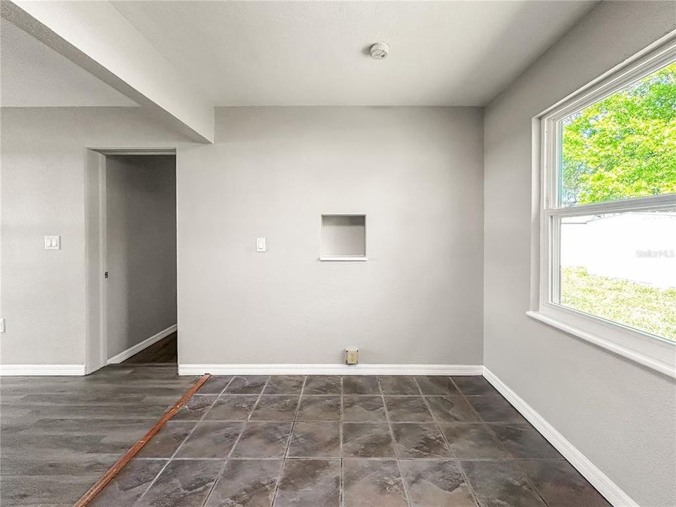 Active With Contract: $263,900 (4 beds, 2 baths, 1296 Square Feet)