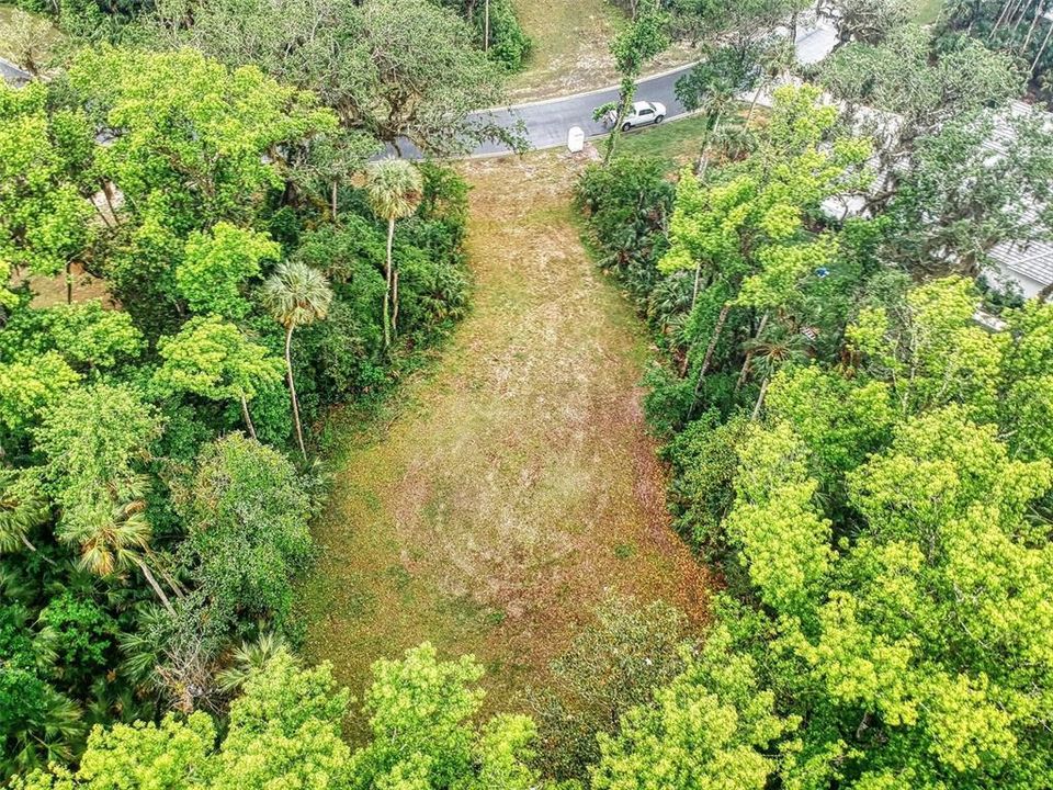Activo con contrato: $285,000 (1.00 acres)