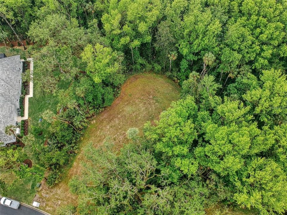 Activo con contrato: $285,000 (1.00 acres)