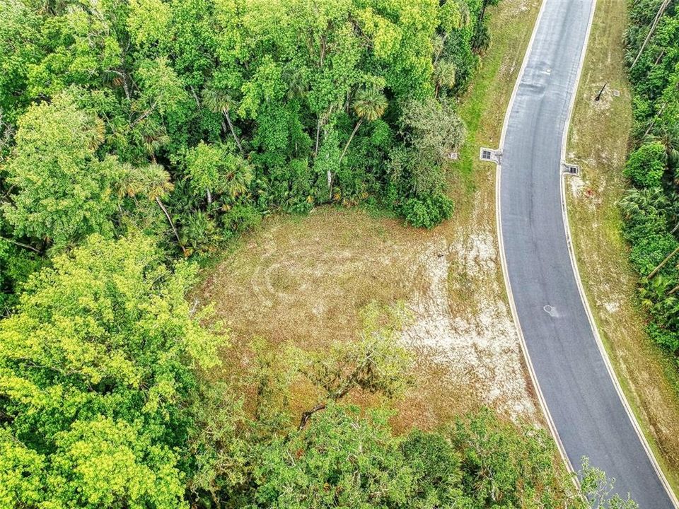 Activo con contrato: $285,000 (1.00 acres)