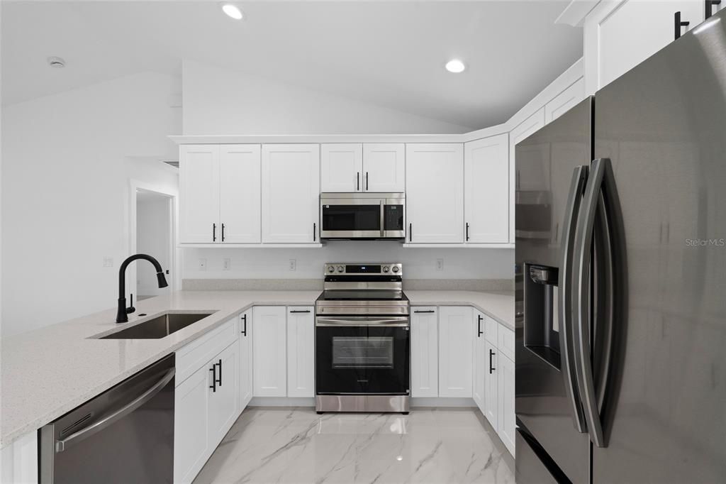 For Sale: $380,000 (3 beds, 2 baths, 1400 Square Feet)