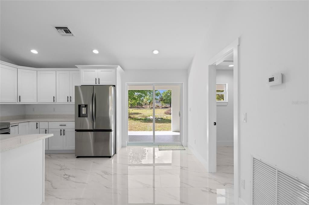 For Sale: $380,000 (3 beds, 2 baths, 1400 Square Feet)