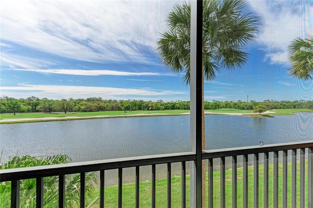 En Venta: $279,000 (2 camas, 2 baños, 1121 Pies cuadrados)