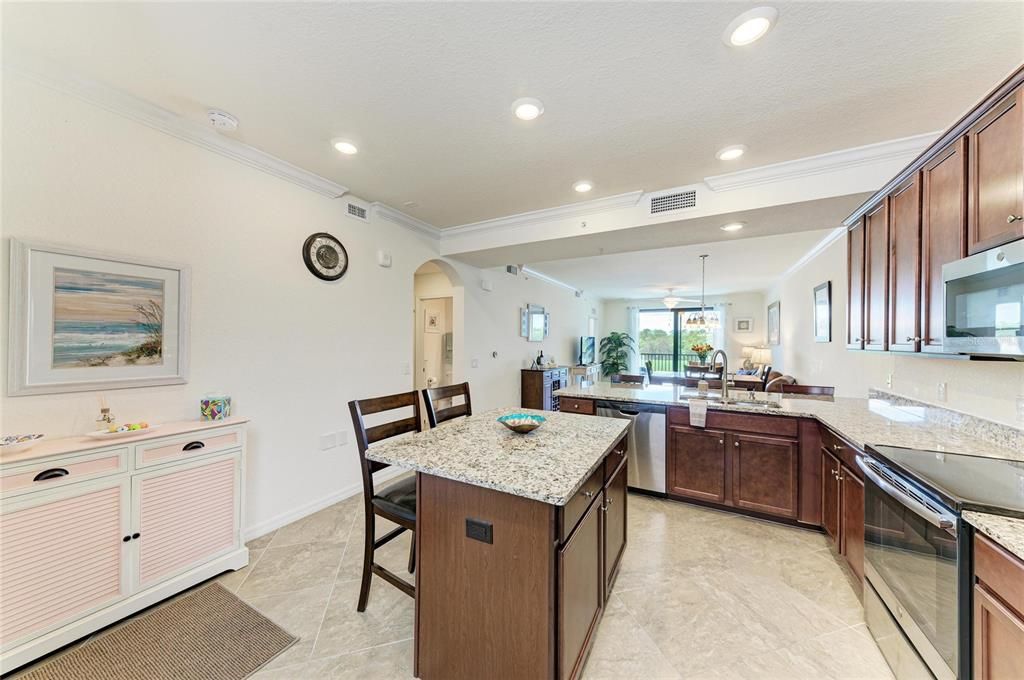 En Venta: $279,000 (2 camas, 2 baños, 1121 Pies cuadrados)