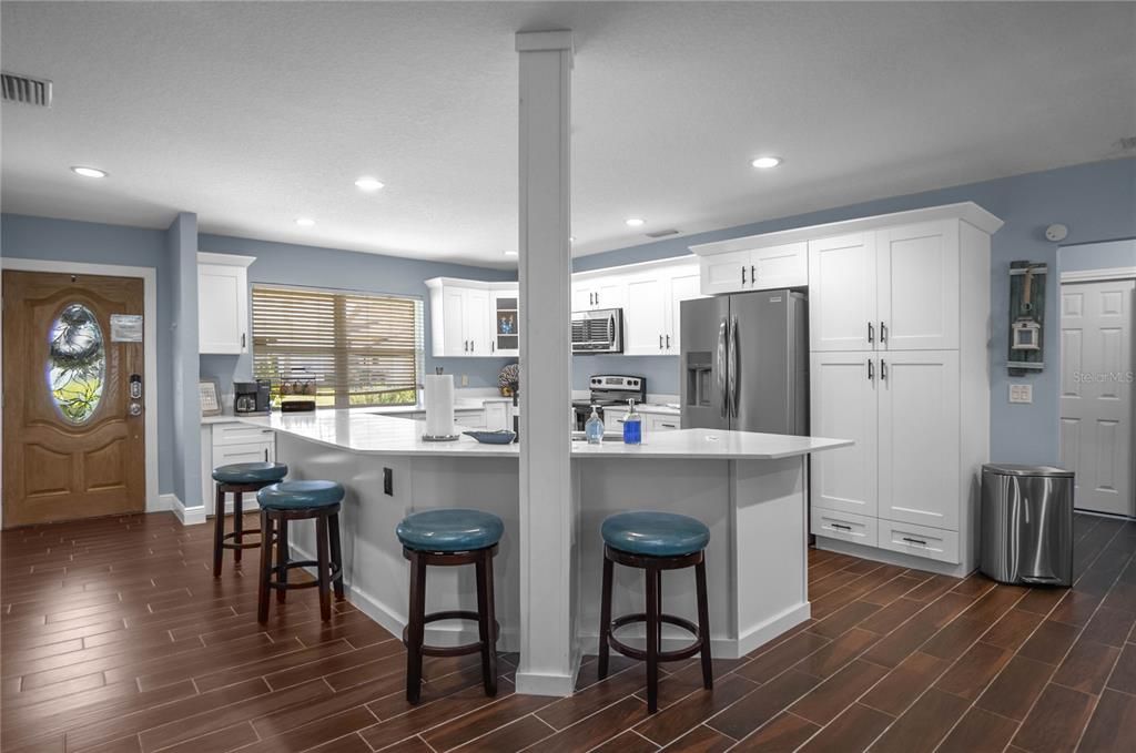 Active With Contract: $575,000 (3 beds, 3 baths, 2328 Square Feet)