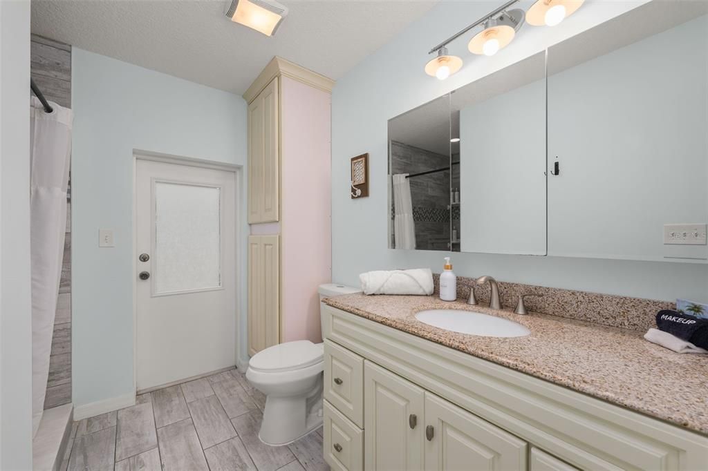 For Sale: $649,000 (4 beds, 2 baths, 1622 Square Feet)