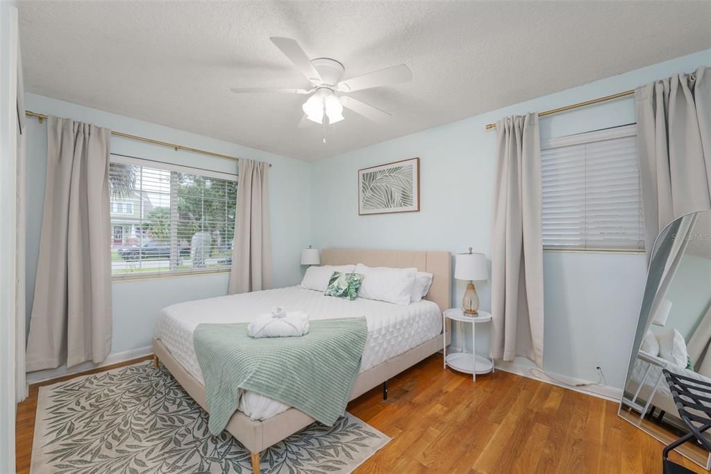 For Sale: $649,000 (4 beds, 2 baths, 1622 Square Feet)
