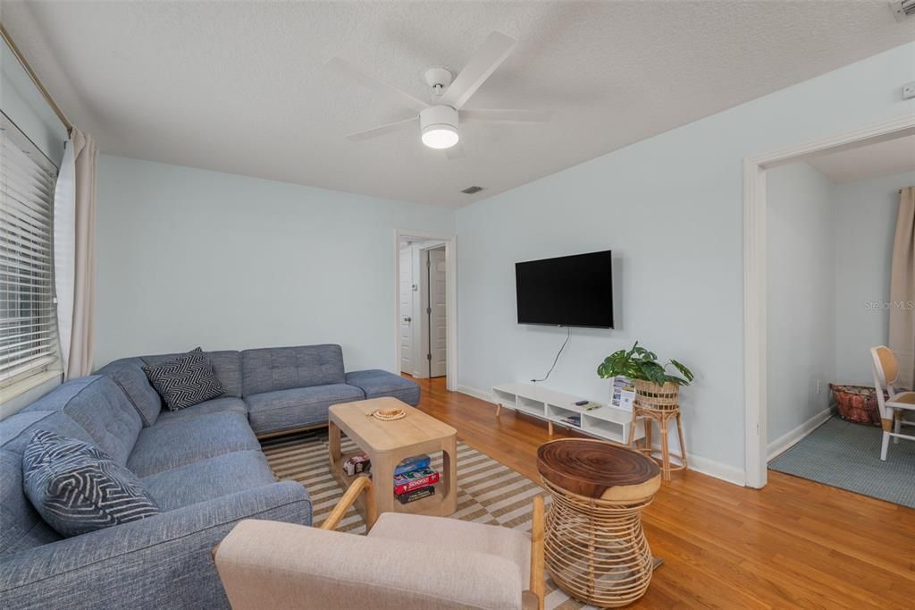 For Sale: $649,000 (4 beds, 2 baths, 1622 Square Feet)
