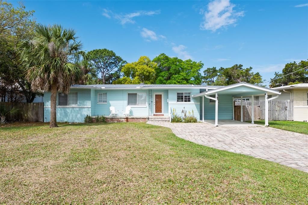 For Sale: $649,000 (4 beds, 2 baths, 1622 Square Feet)