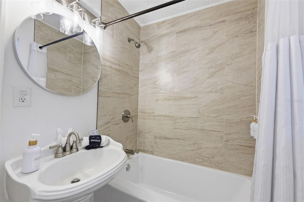 For Sale: $649,000 (4 beds, 2 baths, 1622 Square Feet)