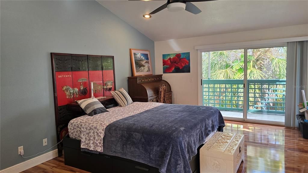 En Venta: $895,000 (6 camas, 5 baños, 3261 Pies cuadrados)