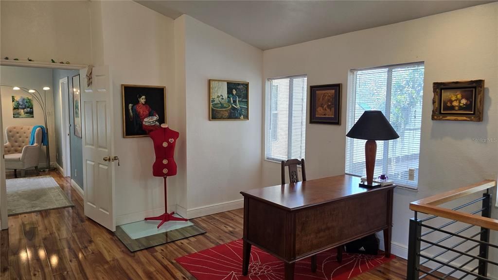 En Venta: $895,000 (6 camas, 5 baños, 3261 Pies cuadrados)