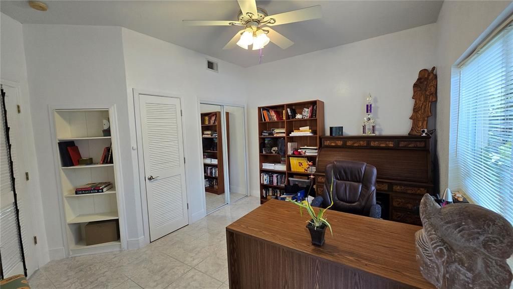 En Venta: $895,000 (6 camas, 5 baños, 3261 Pies cuadrados)