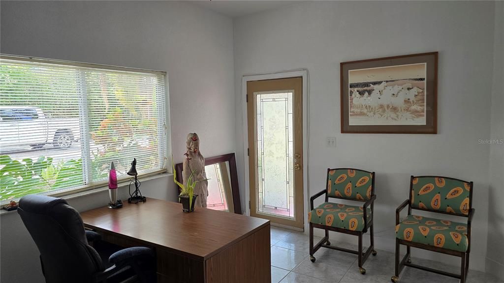 En Venta: $895,000 (6 camas, 5 baños, 3261 Pies cuadrados)