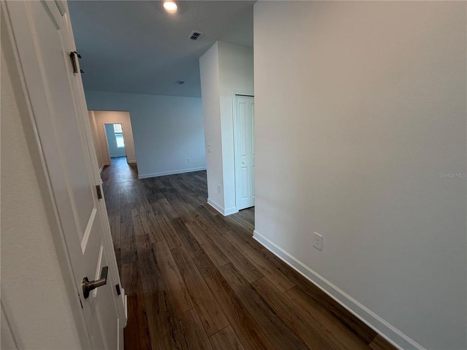 For Rent: $5,500 (6 beds, 5 baths, 3291 Square Feet)