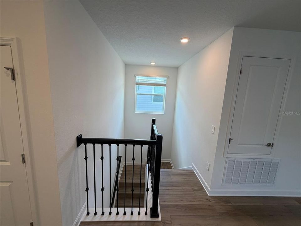For Rent: $5,500 (6 beds, 5 baths, 3291 Square Feet)