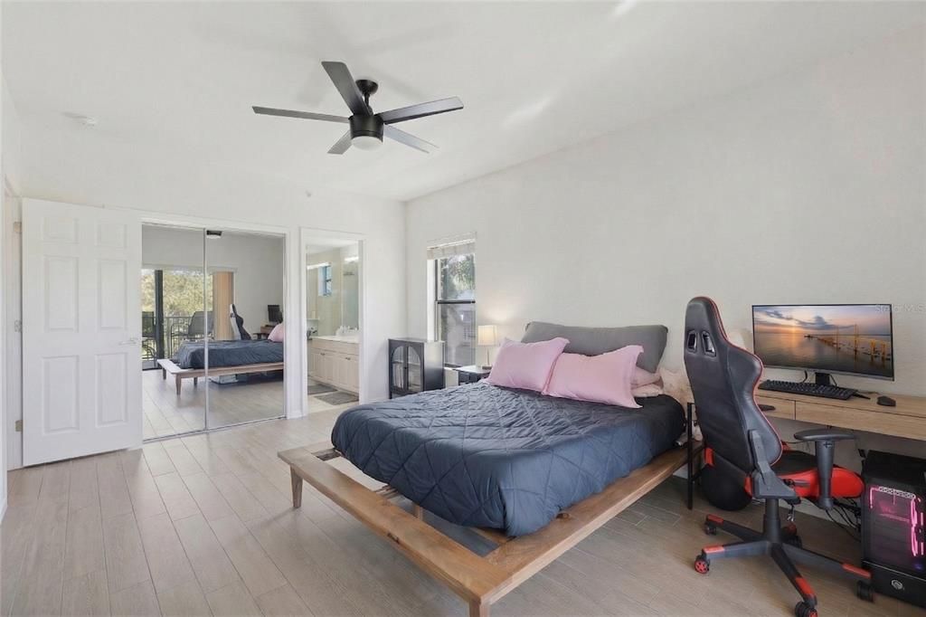 For Sale: $875,000 (3 beds, 3 baths, 2035 Square Feet)