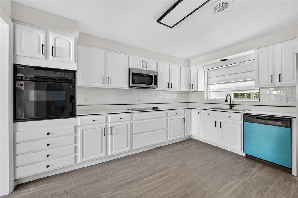Activo con contrato: $229,000 (2 camas, 1 baños, 1260 Pies cuadrados)