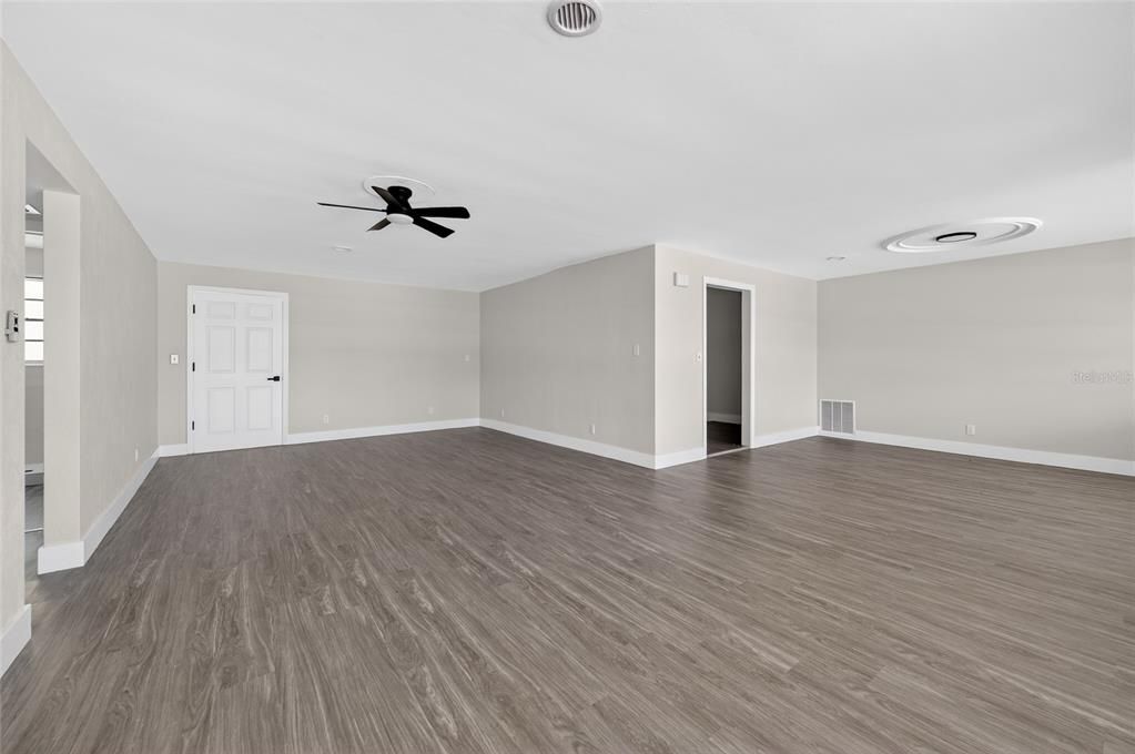 Activo con contrato: $229,000 (2 camas, 1 baños, 1260 Pies cuadrados)
