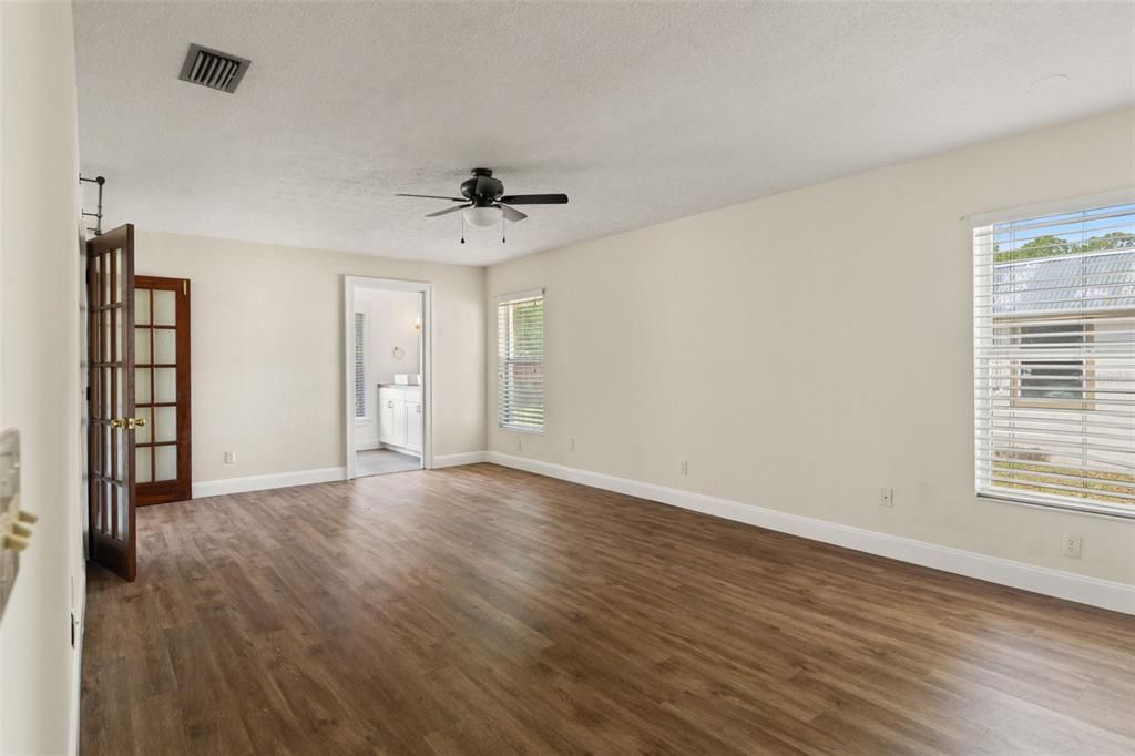 Active With Contract: $495,000 (3 beds, 2 baths, 2280 Square Feet)
