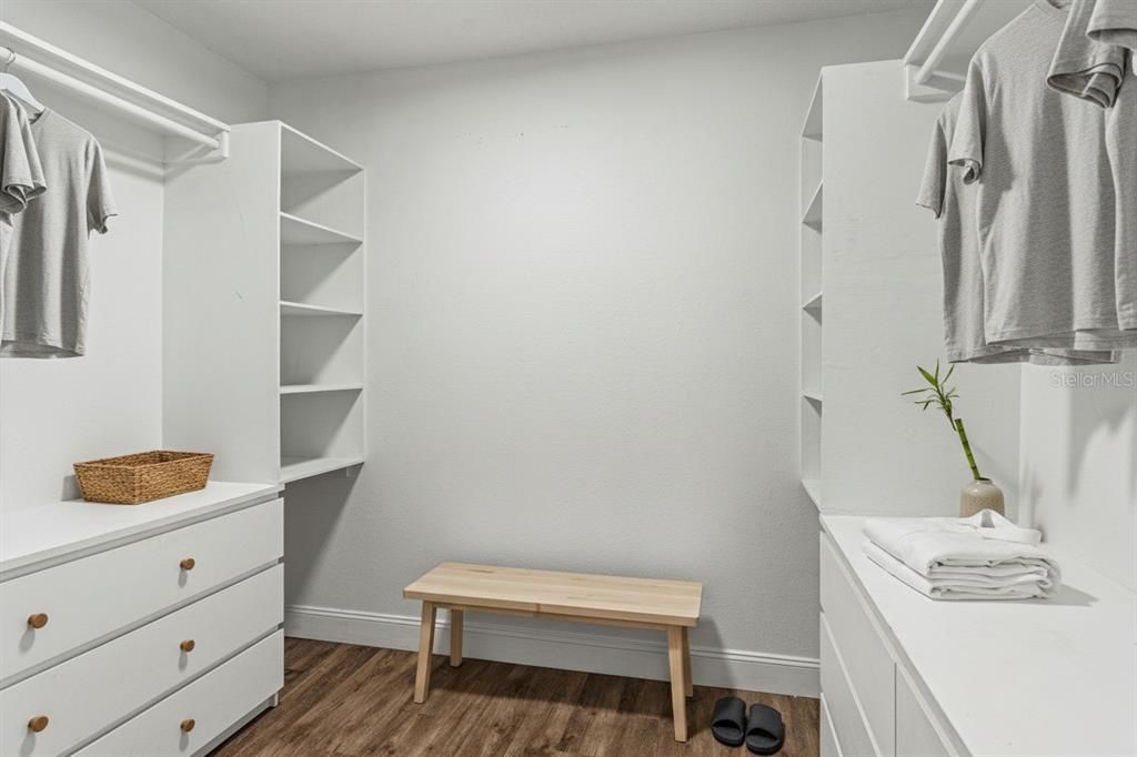 Active With Contract: $495,000 (3 beds, 2 baths, 2280 Square Feet)