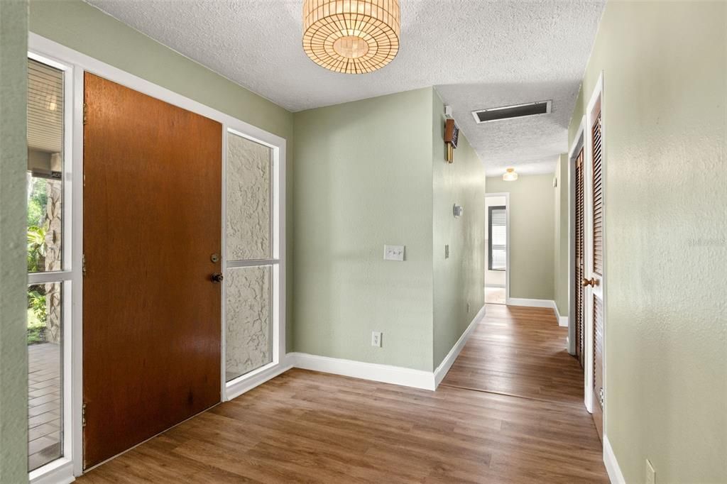 Active With Contract: $495,000 (3 beds, 2 baths, 2280 Square Feet)