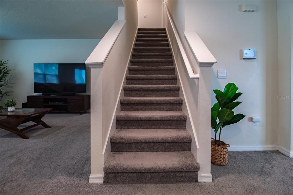 Activo con contrato: $350,000 (5 camas, 3 baños, 2516 Pies cuadrados)