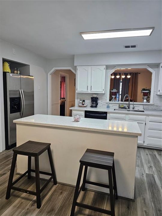 В аренду: $3,200 (4 спален, 2 ванн, 2612 Квадратных фут)
