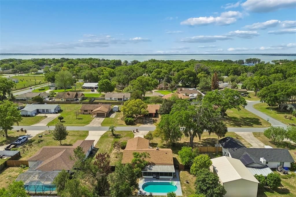 For Sale: $339,999 (3 beds, 2 baths, 1426 Square Feet)