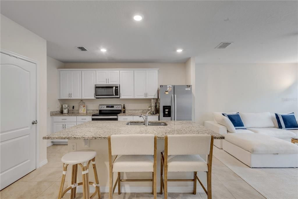 En Venta: $259,500 (3 camas, 2 baños, 1624 Pies cuadrados)