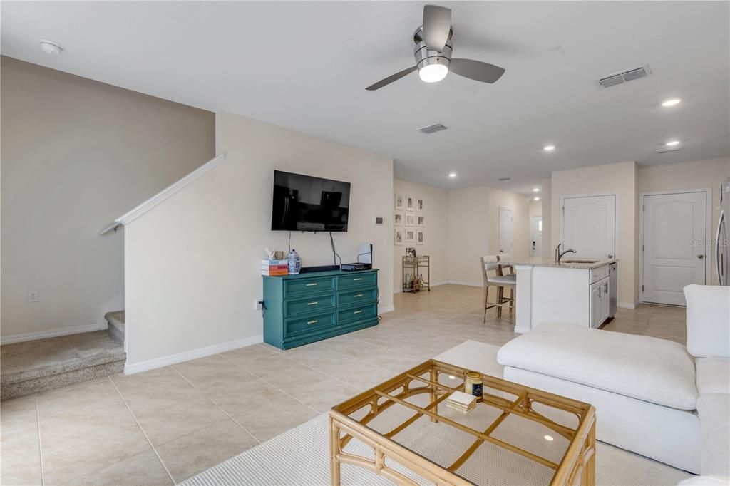 En Venta: $259,500 (3 camas, 2 baños, 1624 Pies cuadrados)