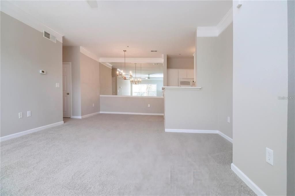 En Venta: $219,000 (2 camas, 2 baños, 1048 Pies cuadrados)