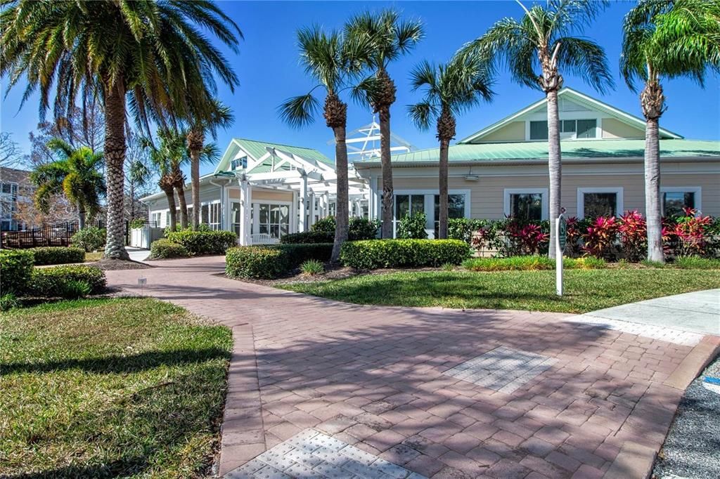 En Venta: $219,000 (2 camas, 2 baños, 1048 Pies cuadrados)