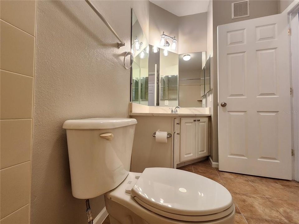 En Venta: $219,000 (2 camas, 2 baños, 1048 Pies cuadrados)